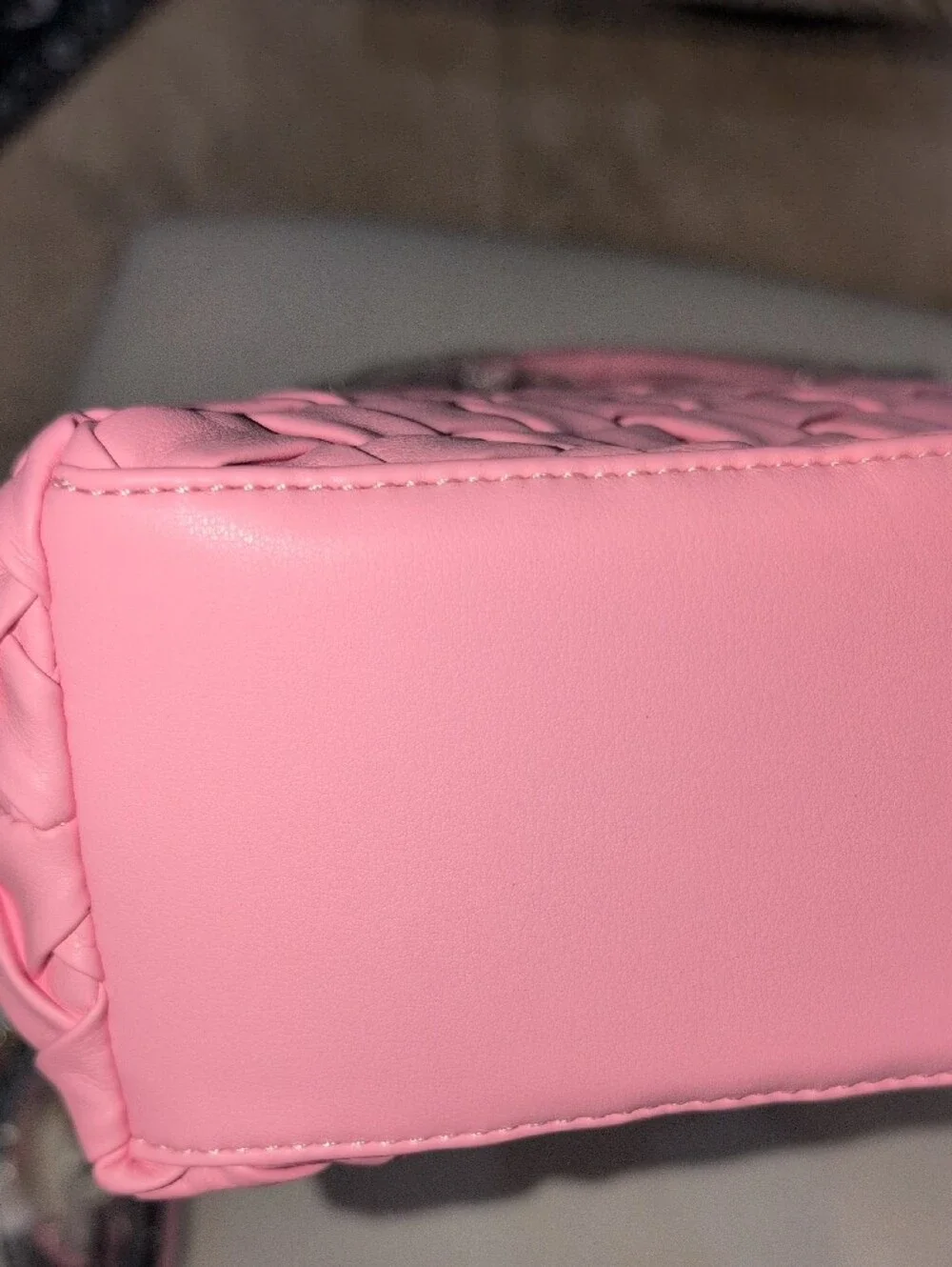 Woven Pink Women's Vegan Leather Handbag With Crossbody Strap - Picture 8 of 11